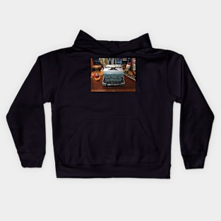 BLUEBIRD VINTAGE TYPEWRITER Kids Hoodie